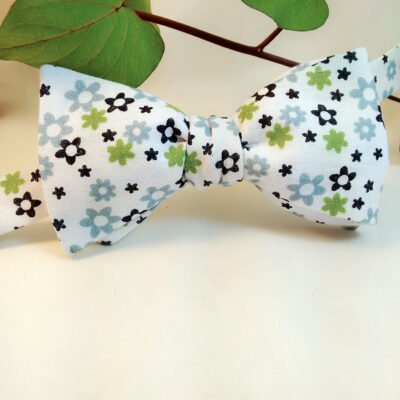 Floral Stars Bow Tie