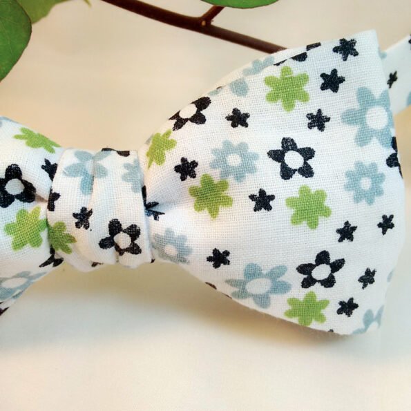 Floral Stars Bow Tie